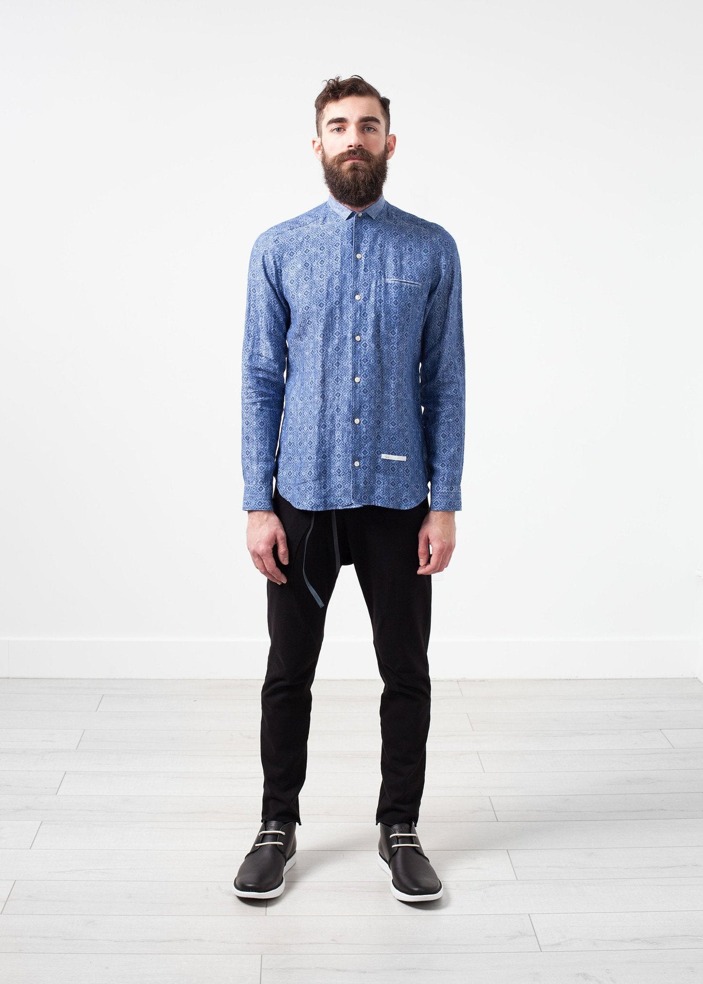 Chemise boutonnée en lin en diamant bleu