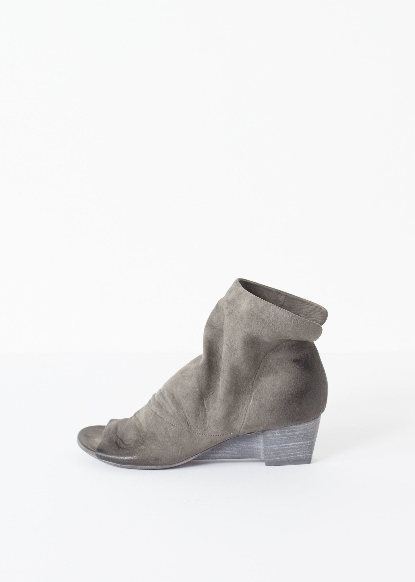 Block Wedge in Dark Slate Test
