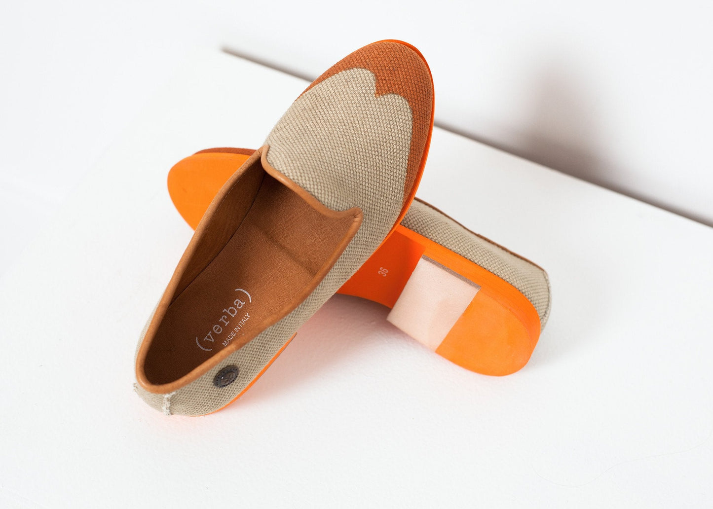 Mocassin à bout ailé orange