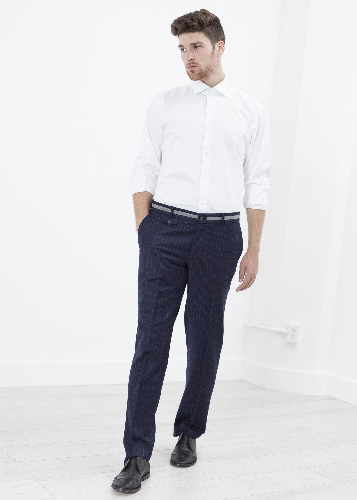 Pantalon Sinclair à rayures bleu marine