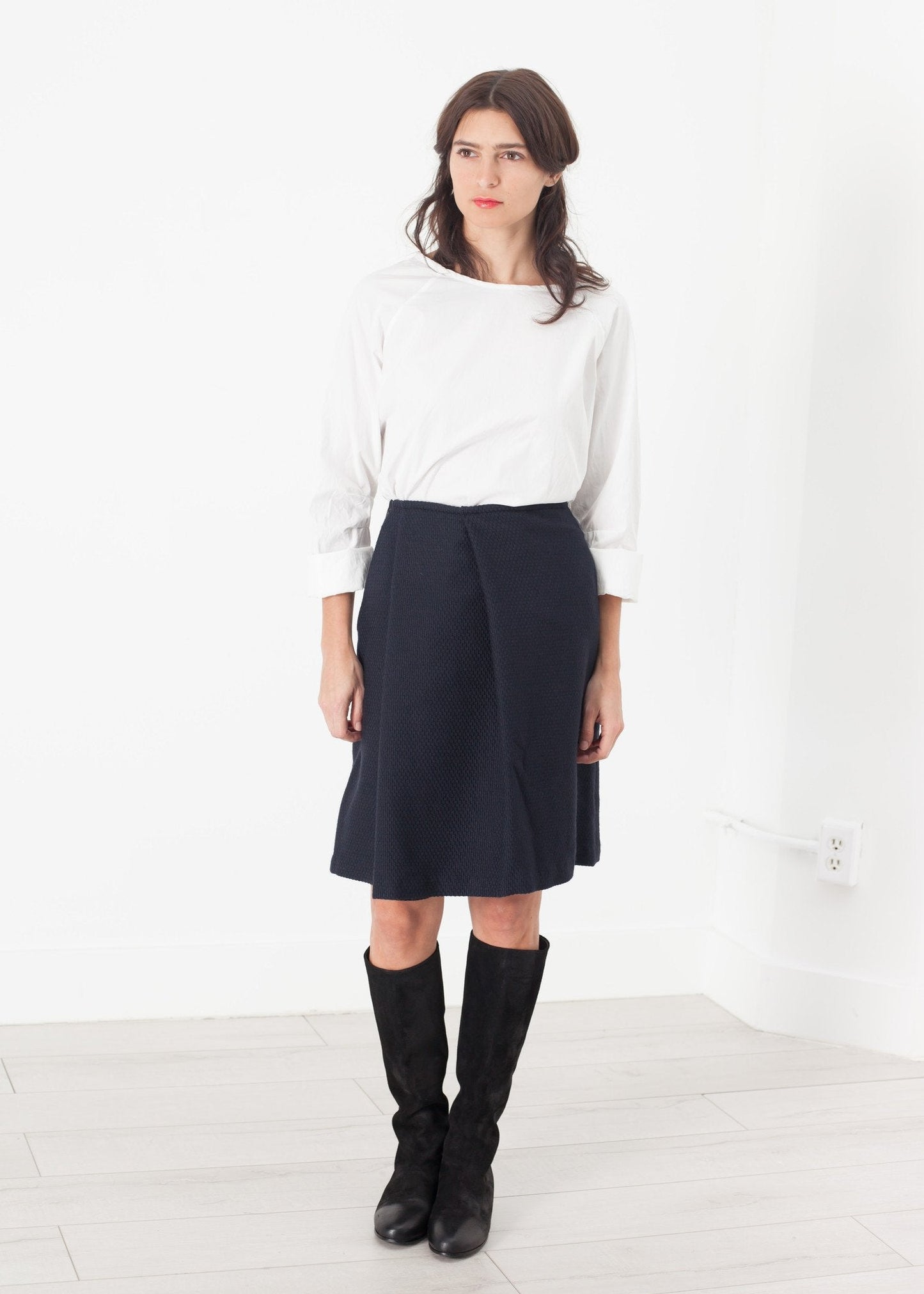 Jupe en laine plissée en bleu marine