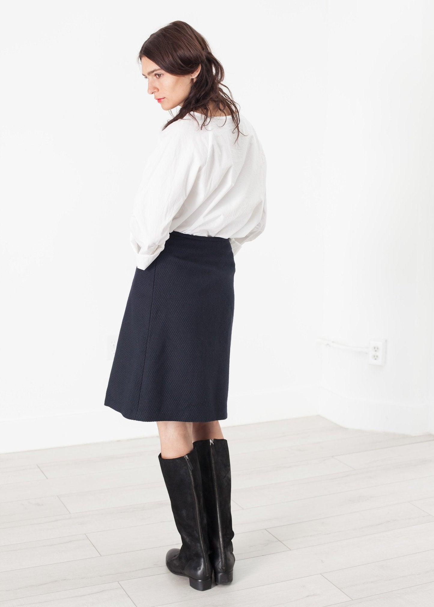 Jupe en laine plissée en bleu marine