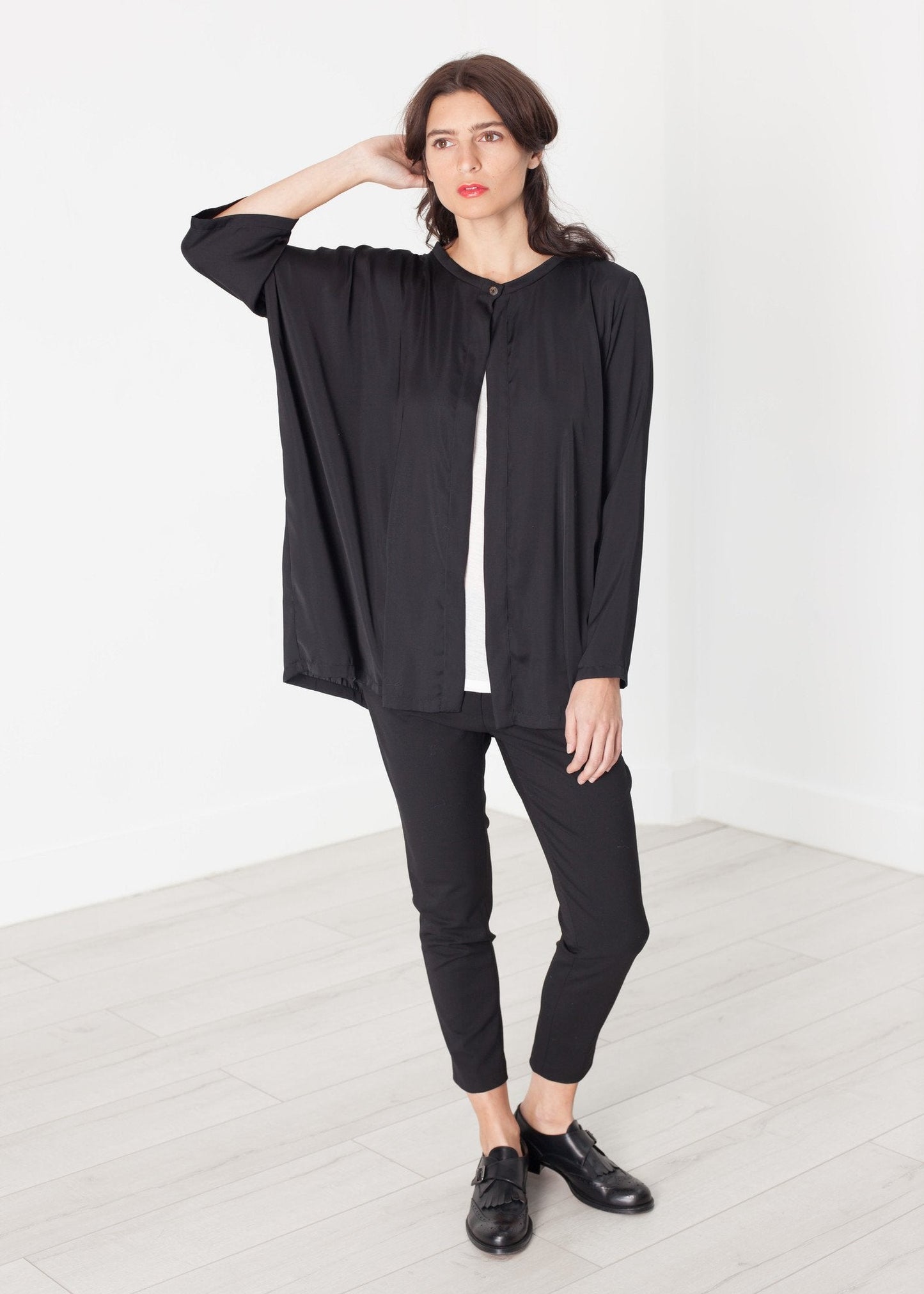 Cardigan déséquilibré en noir