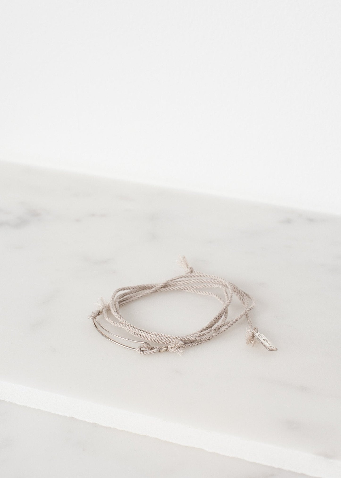 Bracelet 85 en Soie Grise/Argent